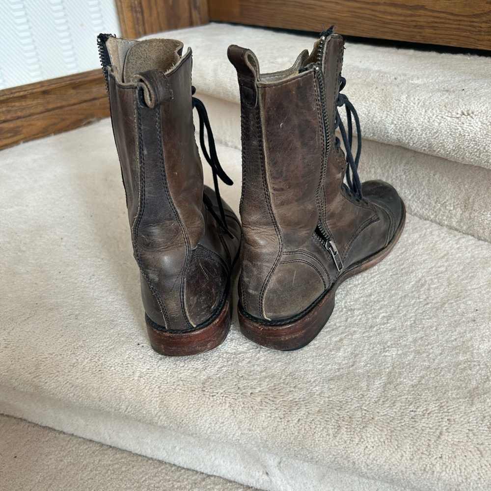 🌷Host Pick🌷Free bird by Steve…ladies 8. Gorgeous already distressed for you. - Picture 4 of 6